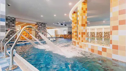 HOTEL CRYSTAL WELLNESS & SPA superior - Sovata 😀😀
